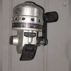 Vintage Daiwa Silvercast 208RL Fishing Reel